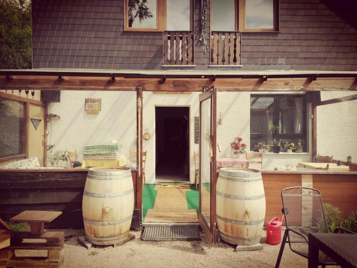 Jeje Und Anna'S Eifel Haus Motel มอนเชา ภายนอก รูปภาพ