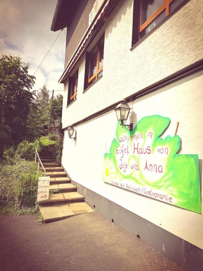 Jeje Und Anna'S Eifel Haus Motel มอนเชา ภายนอก รูปภาพ