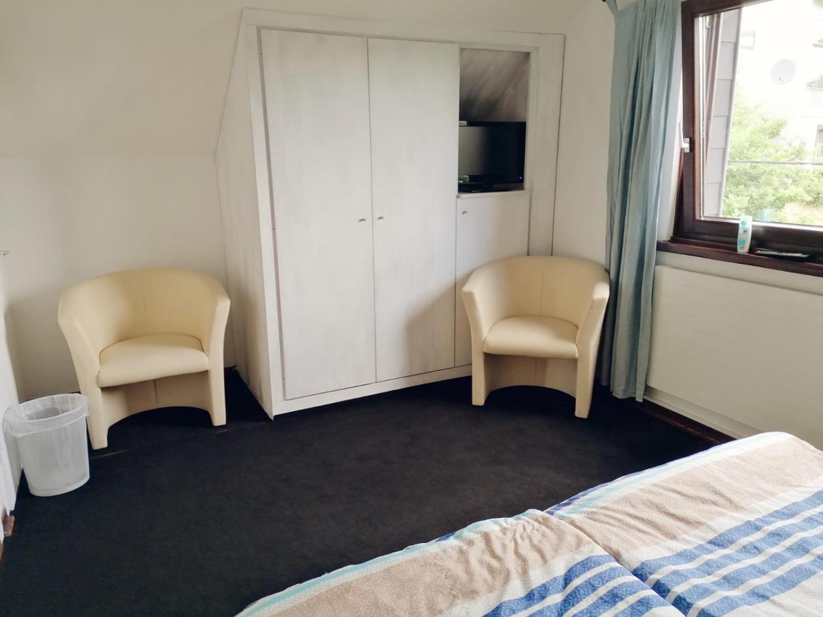 Jeje Und Anna'S Eifel Haus Motel มอนเชา ห้อง รูปภาพ